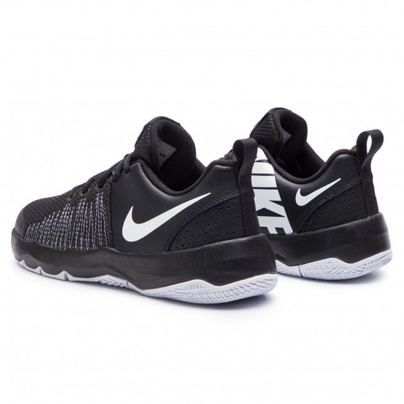 Nike Shoes - NIKE Team Hustle Quick Sneakers